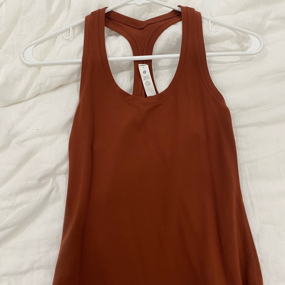 Lululemon tank
